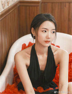 摄影师和他的女模特